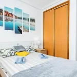 Cabo Roig Apartment Daire *